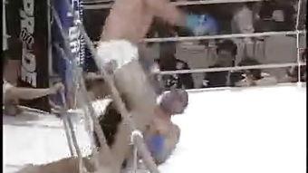 国产女王踩踏调教视频,揭秘另类娱乐现象背后的争议与反思