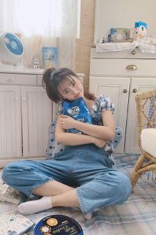 国产老妇露脸视频,真实生活片段引发热议